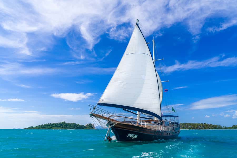 Ang Thong Full-Day Discovery Cruise from Koh Samui - Entering Ang Thong Marine Park from Koh Samui, the comfy way