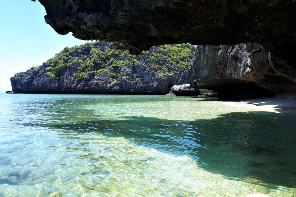 Ang Thong: Marine Park Full-Day Kayaking & Snorkeling Tour - Lunch on board + cruising between islands: food that keeps the pace sane
