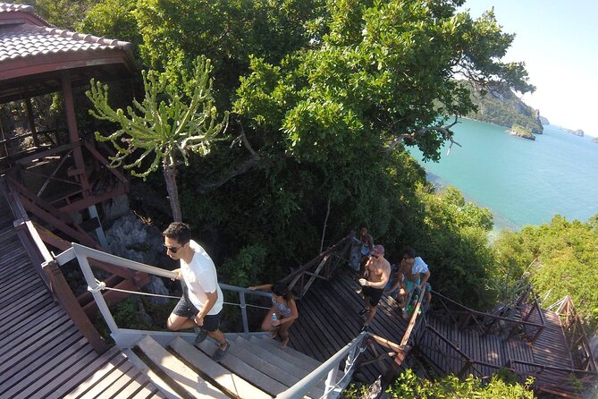 Angthong National Marine Park VIP Small Group Tour - Mu Ko Ang Thong: beach lunch, rest time, and guided kayaking