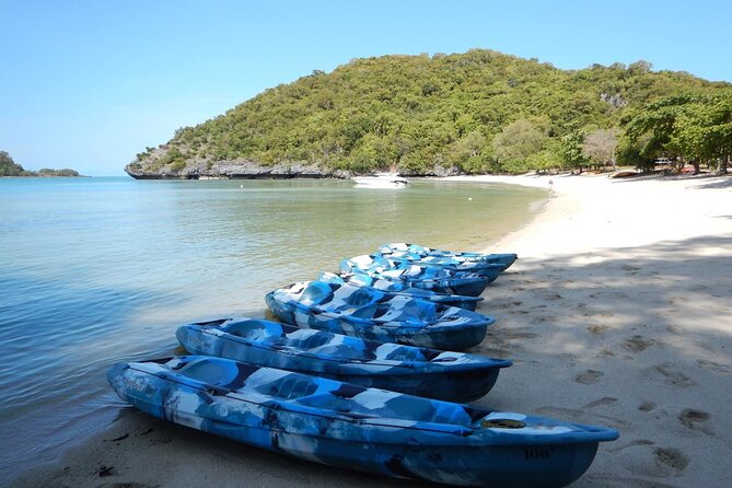 Angthong National Marine Park VIP Small Group Tour - Blue Lagoon (Emerald Lake): the famous view comes with a walk