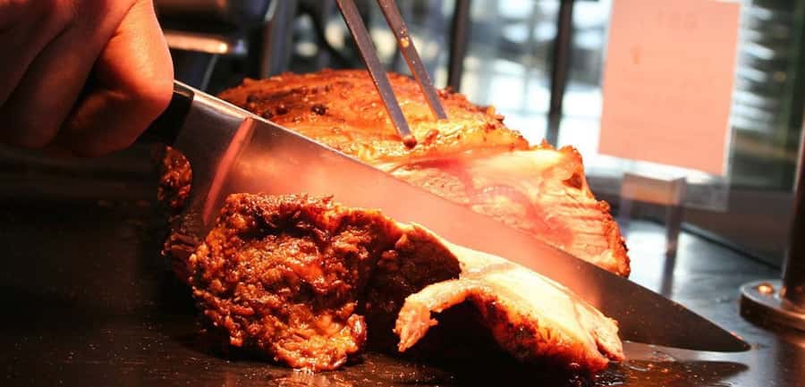 Baiyoke 82nd Floor: Crystal Grill Buffet & Observation Deck - Who should book this Baiyoke 82nd Floor dinner?