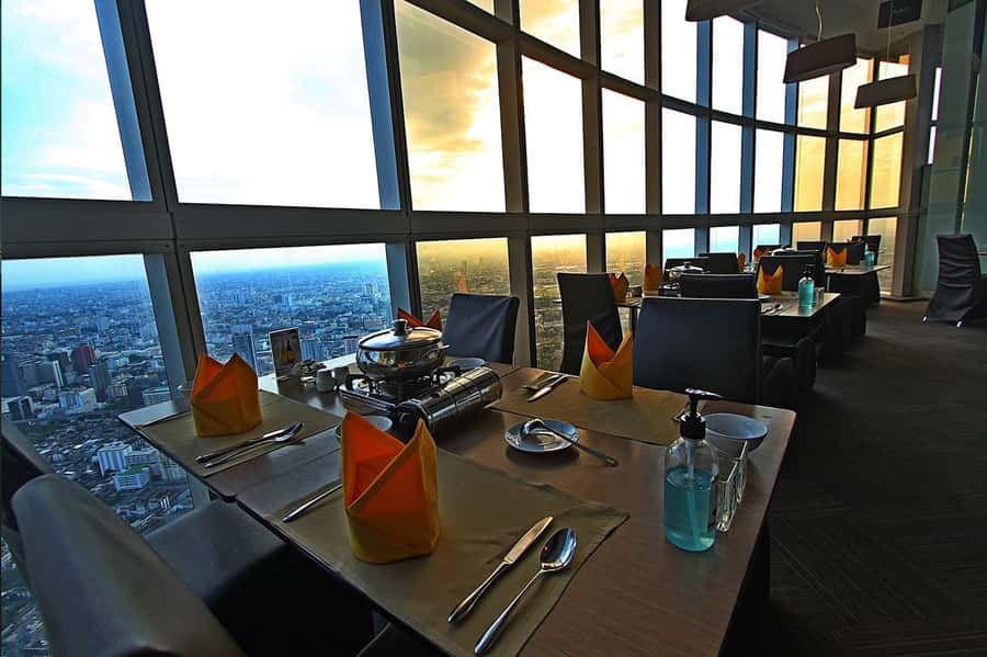 Baiyoke 82nd Floor: Crystal Grill Buffet & Observation Deck - The skyline run: 77th floor Observation Deck then 84th floor Revolving View Point