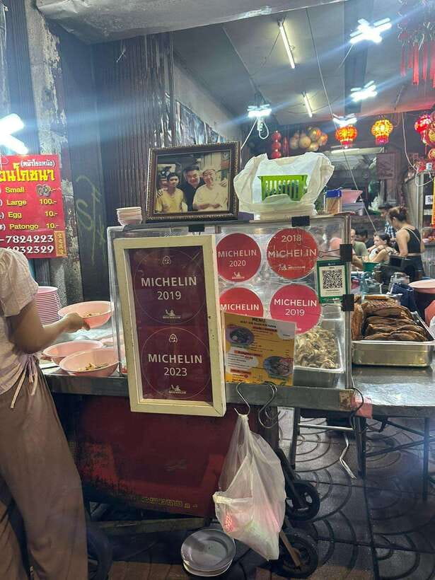 Bangkok Authentic Tasting Thai-Chinatown Walking Food Tour - What to Bring (And What to Leave Behind)