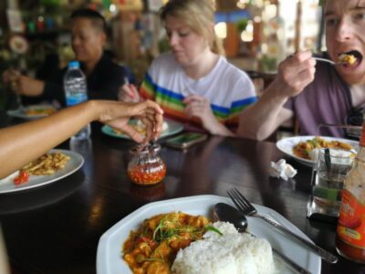 Bangkok: Bike and Canal Boat Tour with Lunch - Finding the meeting spot near Itsaraphap MRT (and why it matters)