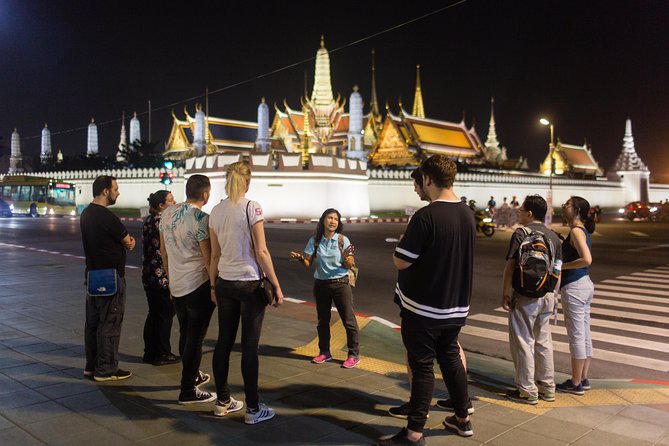Bangkok by Night: Temples, Markets and Food Tuk-Tuk Tour - Dinner that powers the rest of your night