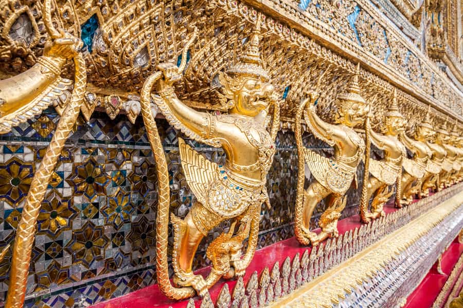 Bangkok: City Highlights Temple and Market Walking Tour - Wat Arun (Temple of Dawn): porcelain, colored glass, and the 70-meter tower