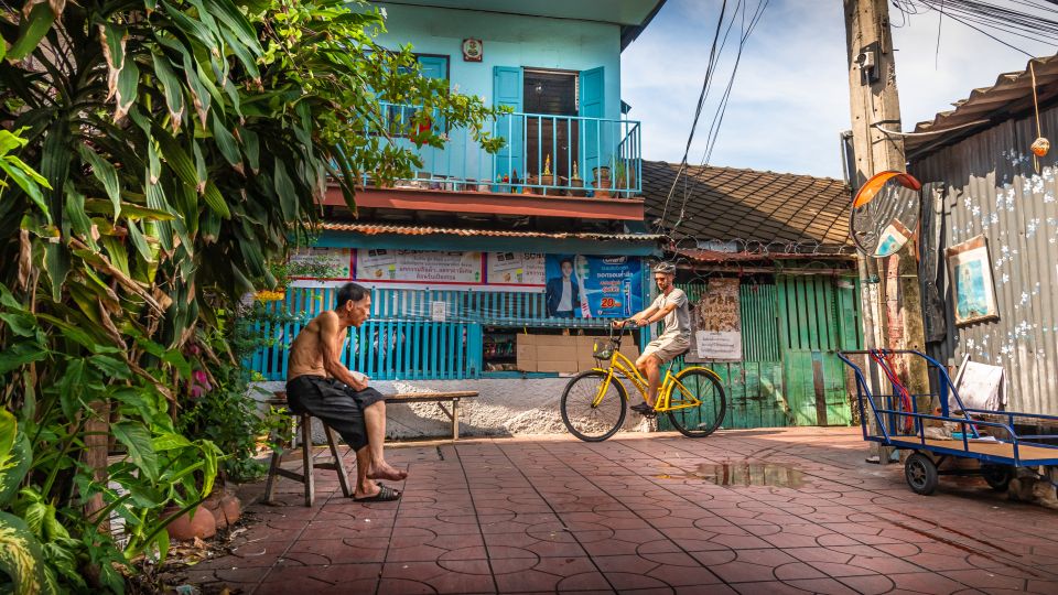 Bangkok Classical Bicycle Tour - A Guided Stop That Adds Context