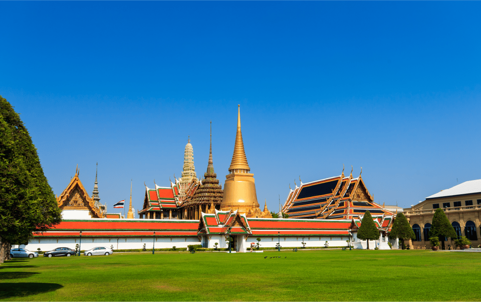 Bangkok: Grand Palace Skip-the-Line Entry Ticket - The Grand Palace grounds: pacing it so you don’t miss the details