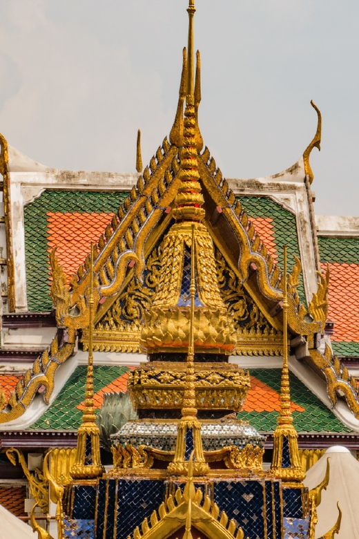 Bangkok: Grand Palace Skip-the-Line Entry Ticket - Khon performance at Sala Chalermkrung Royal: plan around the showtimes