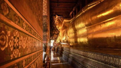 Bangkok: Grand Palace, Wat Pho, and Wat Arun Guided Tour - Grand Palace and Wat Phra Kaew: Gold Spires, Sacred Statues, and Royal Context