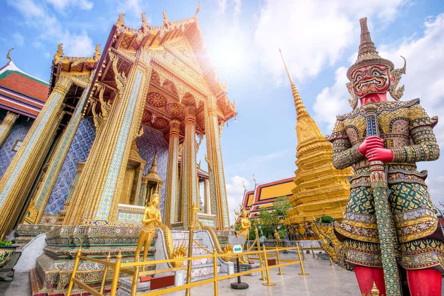 Bangkok: Grand Palace, Wat Pho, and Wat Arun Private Tour - Key things that make this tour worth it