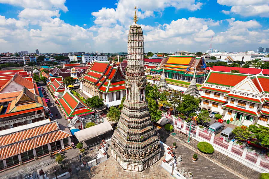 Bangkok: Grand Palace, Wat Pho, and Wat Arun Private Tour - What to wear and bring (so you don’t waste energy)