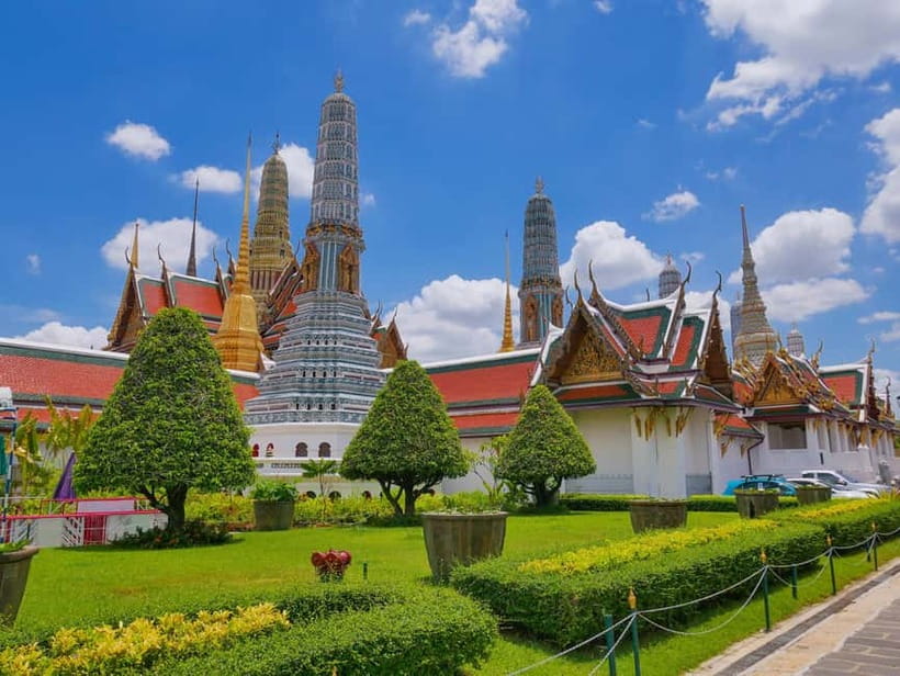 Bangkok: Grand Palace, Wat Pho, Wat Arun Sacred & Local Tour - River City Start to Flower Market Finish: How the Route Really Feels