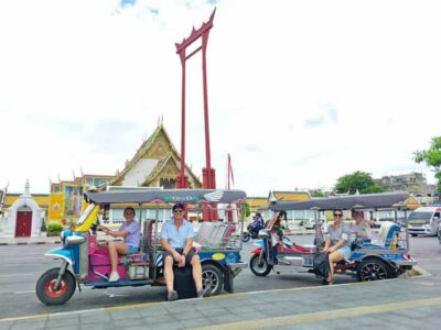 Bangkok: Guided Tour in a Typical Thai Tuk-Tuk - Museum Siam to MRT Sanam Chai: meeting up without stress