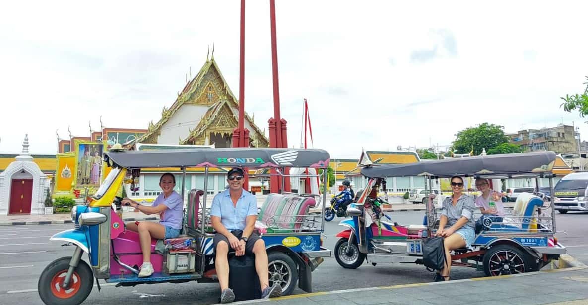 Bangkok: Guided Tour in a Typical Thai Tuk-Tuk - Wat Ratchanatdaram and Wat Pho: making sense of exterior-only temple views