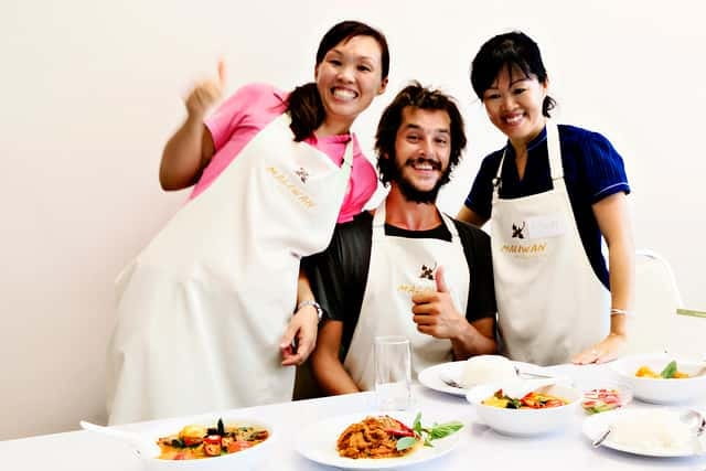 Bangkok: Maliwan Thai Cooking Class with Market Tour - Bangkok’s Thai cooking class that starts with the market