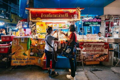 Bangkok: Michelin Guide Street Food Tour by Tuk Tuk - River City Bangkok to Yaowarat Road: the tuk tuk route that saves time