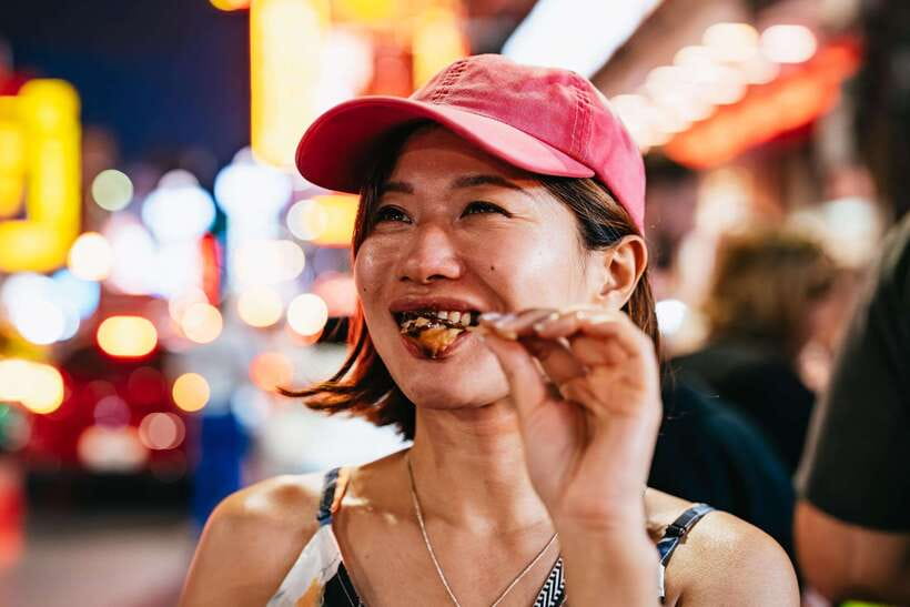 Bangkok: Michelin Guide Street Food Tour by Tuk Tuk - Jay Fai and Teens of Thailand: optional Michelin stops and real queue math
