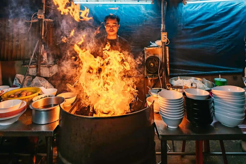 Bangkok: Midnight Food Tour by Tuk-Tuk - Where You Start at Sam Yan MRT (And How Easy It Is to Find You)