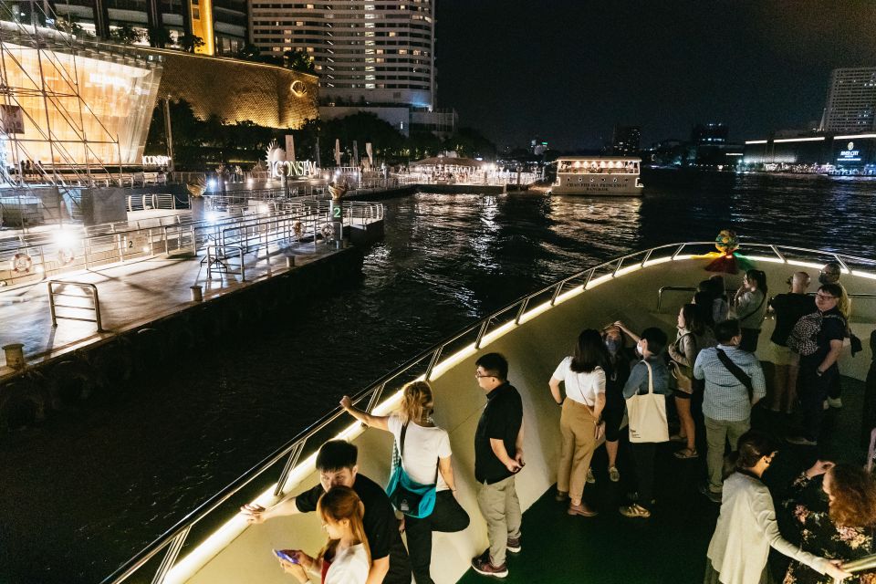 Bangkok: River Dinner Cruise on the Chao Phraya Princess - Upper deck vs. lower deck: your view, your comfort, your photos