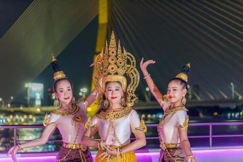 Bangkok: The Newest Luxury 5-Star Bangkok Chao Phraya Cruise - Live music and Thai classical dance: what the show feels like