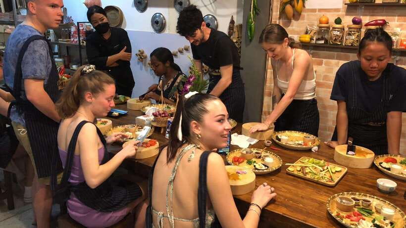 Bangkok: Tingly Thai Cooking School Half-Day Cooking Class - The Morning Option: Market Shopping Before You Cook