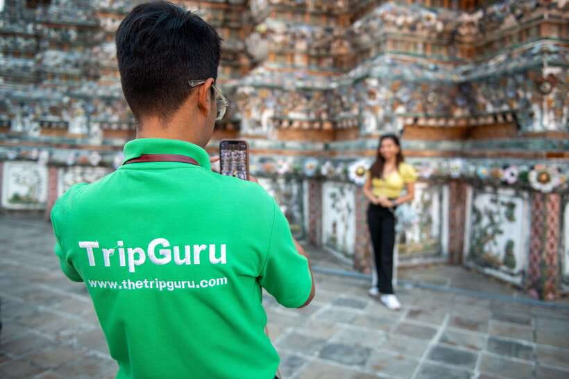 Bangkok: Wat Pho and Wat Arun Guided Walking Tour - Arriving right: starting at Tha Tian Pier for an easy flow