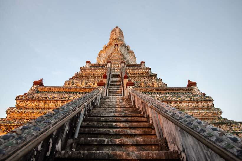 Bangkok: Wat Pho and Wat Arun Guided Walking Tour - What to bring, what to wear, and who should skip this one