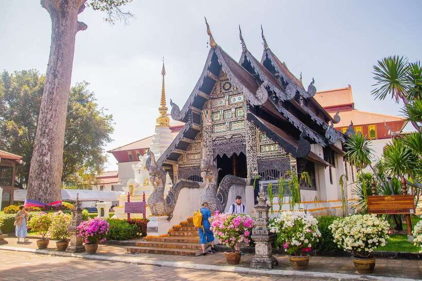 Chiang Mai: 3 Hour Old City and Temples Guided Walking Tour - Sustainability: GSTC Certification and Carbon Offsets