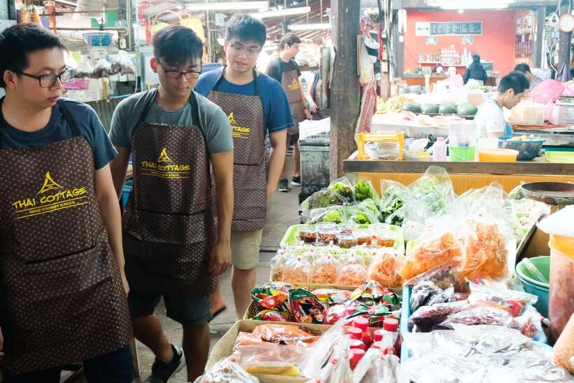Chiang Mai: Cooking Class, Market and Thai Herbs Garden Tour - Key things that make this class worth your time