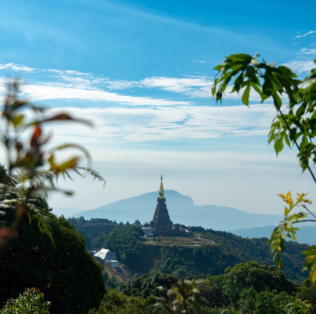 Chiang Mai: Doi Inthanon Park and Pha Dok Siew Trail Trek - The Morning Pickup and Van Ride: Expect It to Take Time