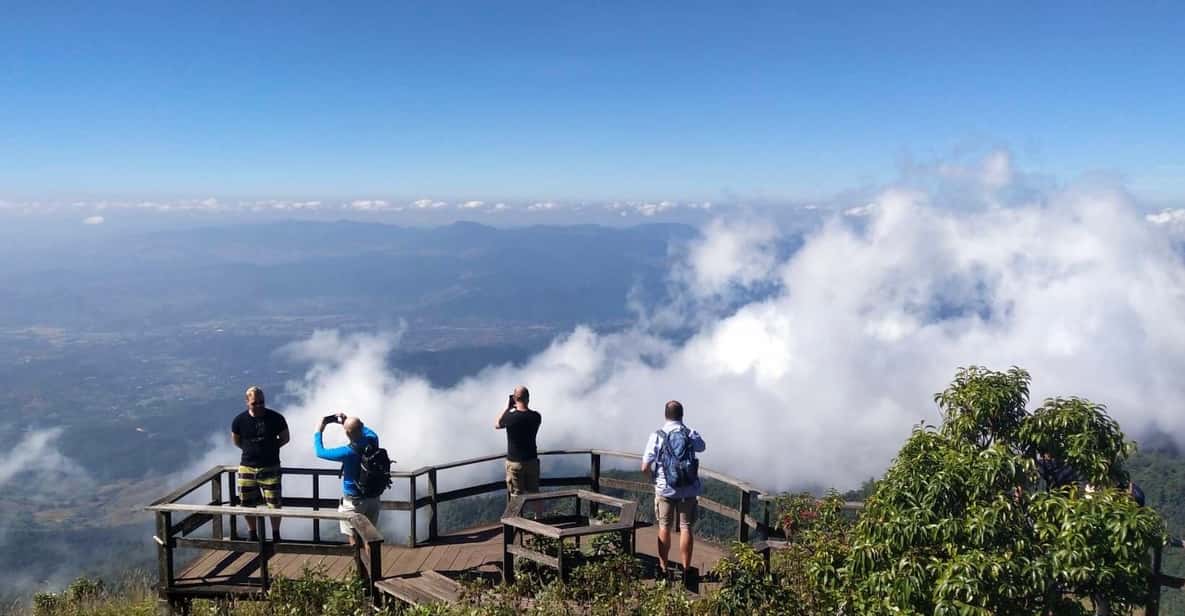 Chiang Mai: Doi Inthanon Park with Kew Mae Pan Hike Day Trip - King and Queen Twin Pagodas: where architecture meets calm water