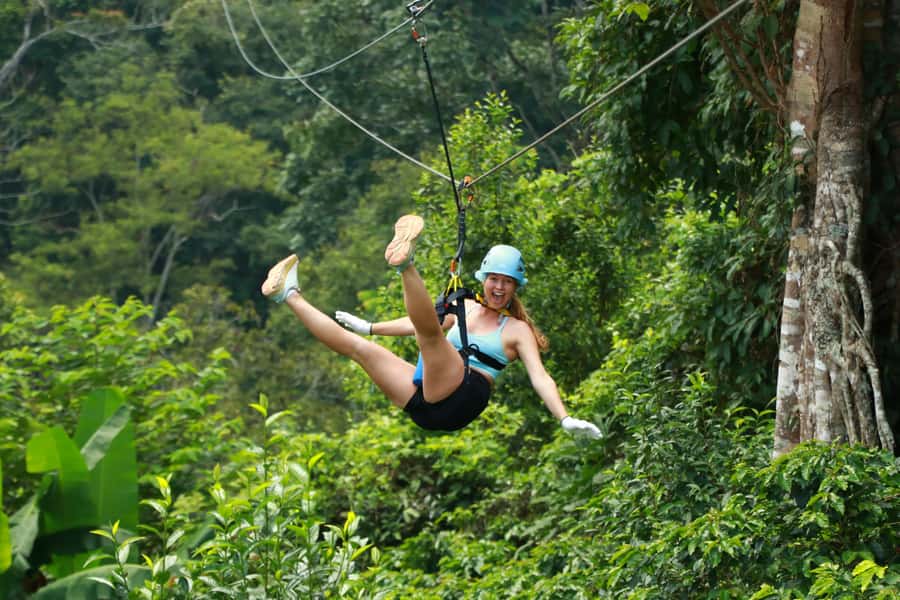 Chiang Mai: Kingkong Smile Zipline with Lunch and Transfers - On-course details: glass bridges, nets, and those long ziplines