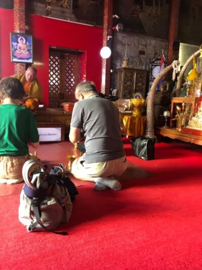 Chiang Mai: Wat Pha Lat & Wat Phra That Doi Suthep Tour - Start smart: pickup windows, meeting point, and what to wear