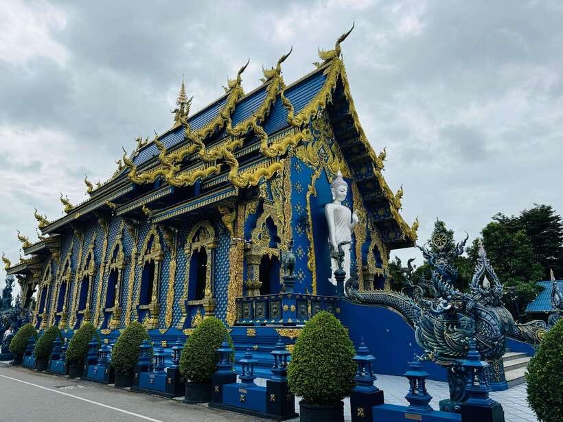 Chiang Rai: Iconic Temples & 7 Major Sites—River View Buffet - Golden Triangle viewpoint: three countries in one look