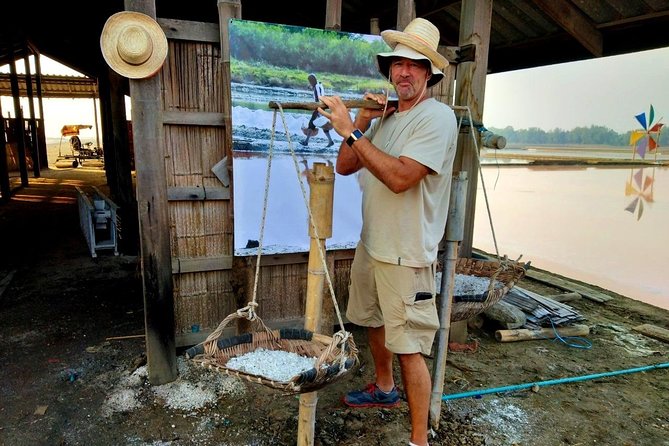 Floating & Railway Market and Coconut Farm Tour [Optional Luxury] - The Damnoen Saduak Floating Market boat ride: what you’re really buying into