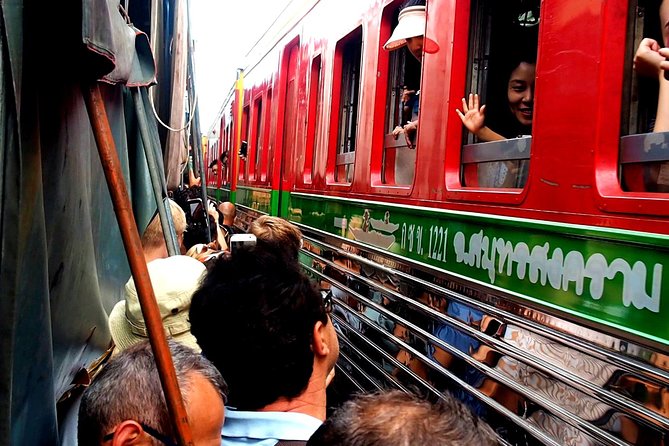 Floating & Railway Market and Coconut Farm Tour [Optional Luxury] - Mae Klong Railway Market: the reason to come, and the reason to arrive early