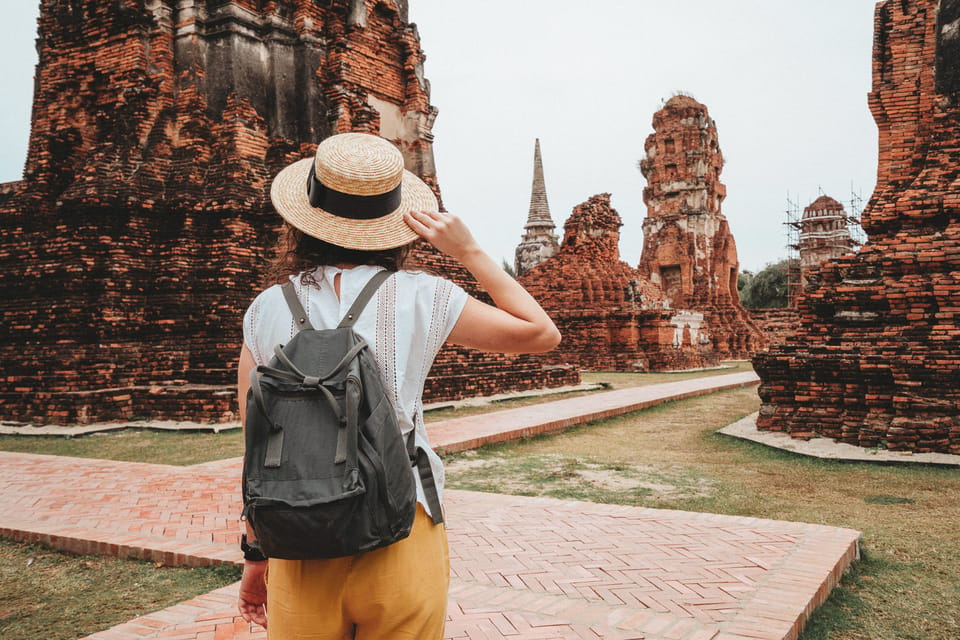 From Bangkok: Ayutthaya & Ayothaya Floating Market Day Trip - Bang Pa-In Royal Palace: Thai, Chinese, and European design plus strict dress rules