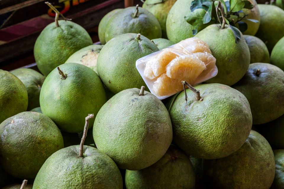 From Bangkok: Damnoen Saduak Floating Market Guided Tour - Damnoen Saduak Floating Market: how to handle the crowds and still enjoy it