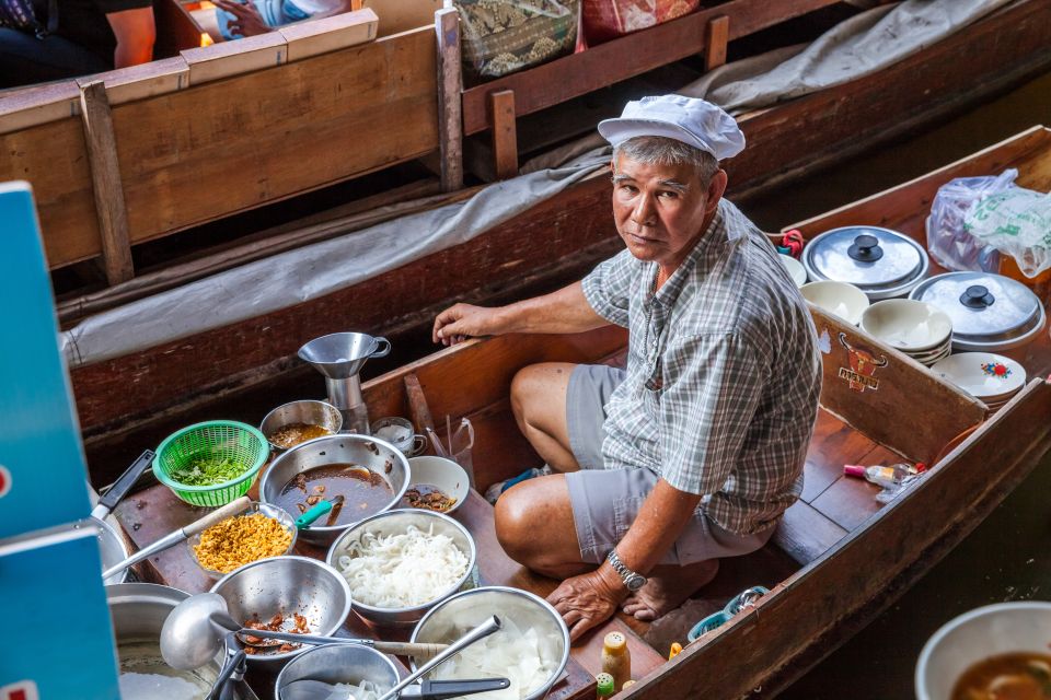 From Bangkok: Damnoen Saduak Floating Market Guided Tour - Comfort, safety, and who this fits best