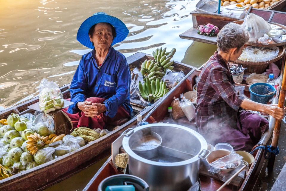From Bangkok: Damnoen Saduak Floating Market Guided Tour - What to bring: simple gear that makes a hot canal day easier
