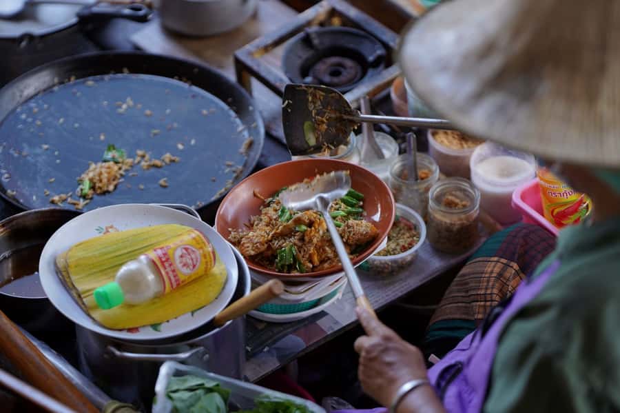 From Bangkok: Floating Market and Ayutthaya Guided Day Tour - The pace, the heat, and why timing matters more than you think
