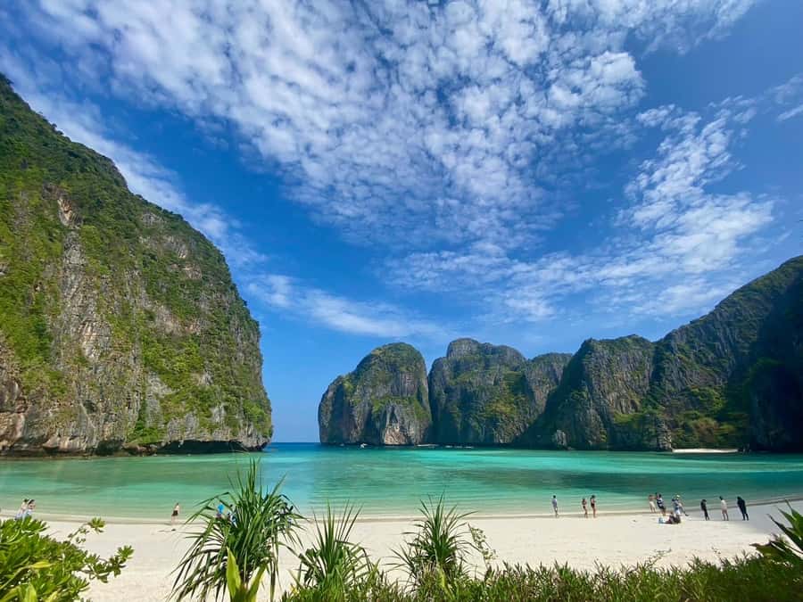 From Krabi: Phi Phi Early Bird & 4 Islands by Speedboat - The photo stops you’ll remember: Chicken Island and Poda Island