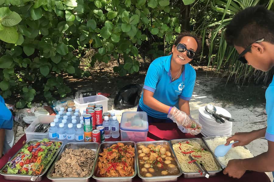 From Phuket Or Khao Lak: Phi Phi Islands Early Bird Tour - Snorkeling on Phi Phi Don: watch the fish up close