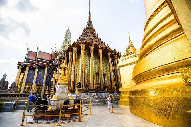 Grand Palace & Temples of Bangkok with experienced guide - Key things you’ll notice before you go