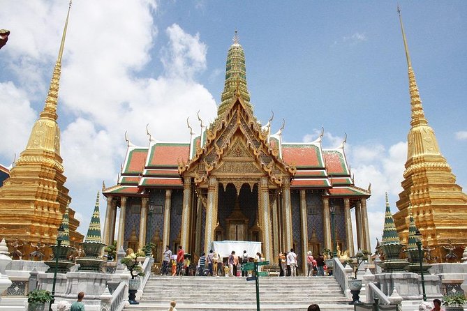 Grand Palace & Temples of Bangkok with experienced guide - Price and value: what you’re really paying for