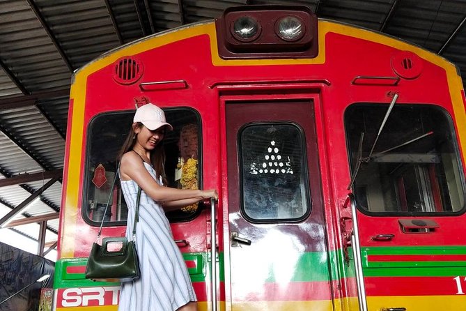 Half-Day Railway Market and Floating Market Tour in Thailand - Comfort and smart prep: what to bring for the train and the boat