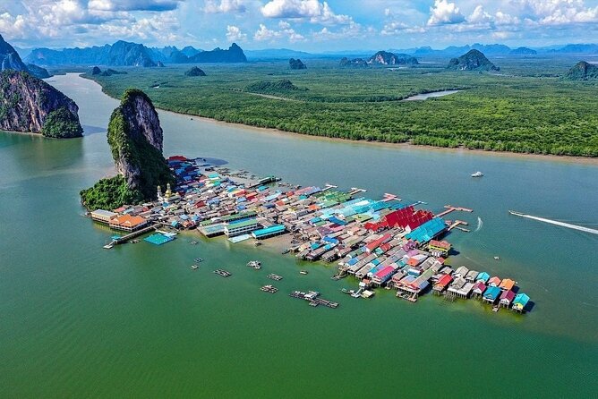 James Bond Island with Canoeing and Lunch by Speedboat - Comfort on a Speedboat: Group Size, Motion, and “Crowded Days”