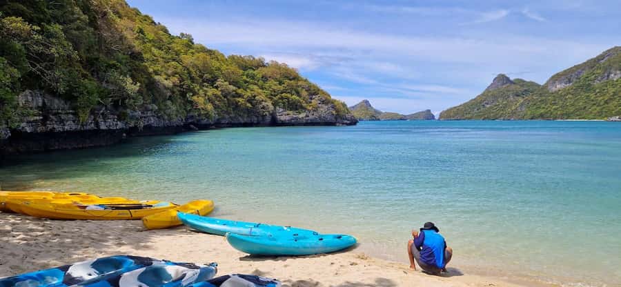 Koh Pha Ngan: Day Tour Ang Thong with Kayak, Snorkel & Lunch - Snorkeling in Ang Thong: coral, fish, and a real time window