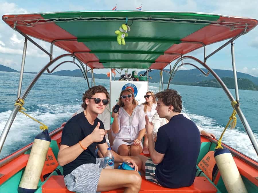 Koh Samui: Island Hopping Adventure in Coral and Pig Island - Your First Stop: Koh Madsum (Pig Island) for Selfies and Wild Pigs